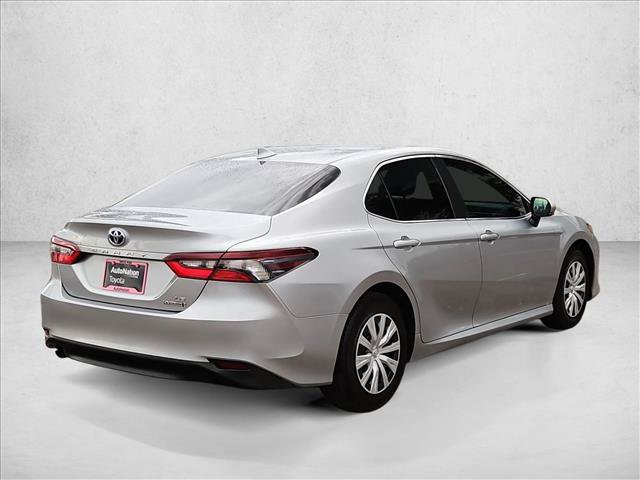 Used 2022 Toyota Camry LE FWD image 5