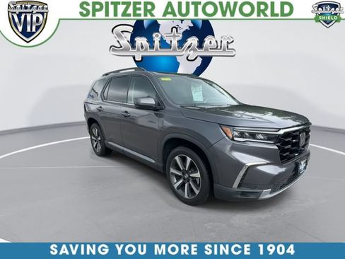 Used 2023 Honda Pilot Touring image 2
