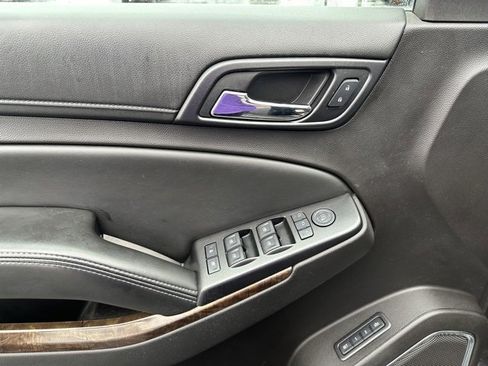 Used 2016 Chevrolet Tahoe LT w/ Luxury Package image 3