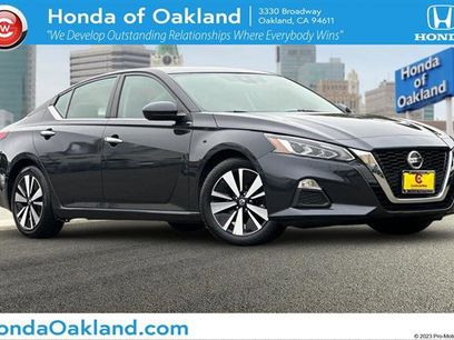 Used 2022 Nissan Altima 2.5 SV