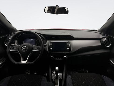 Used 2019 Nissan Kicks SV w/ Exterior Package image 14