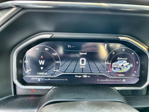 Used 2024 GMC Sierra 2500 Denali image 14