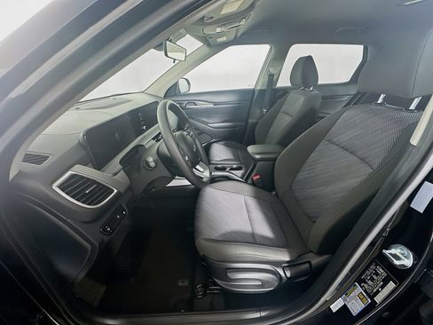 Used 2026 Kia Seltos LX FWD image 13