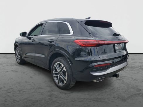 Used 2025 Audi Q5 Premium w/ Convenience Package AWD/4WD image 3