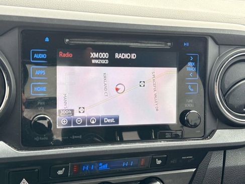 Used 2019 Toyota Tacoma TRD Sport image 18