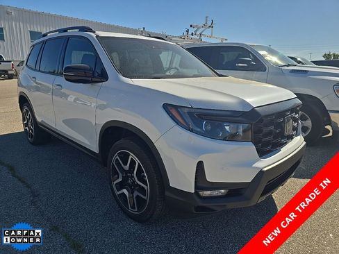 Used 2022 Honda Passport Elite image 2