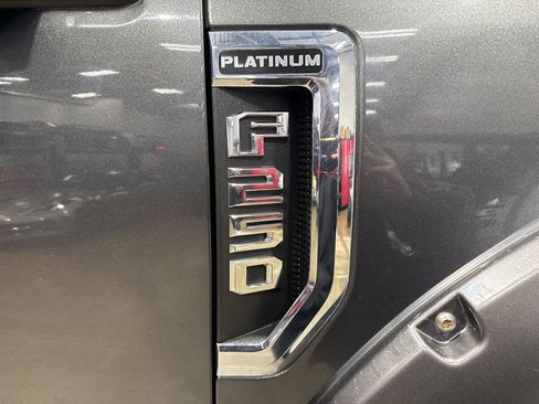 Used 2017 Ford F250 Platinum w/ Platinum Ultimate Package AWD/4WD image 68