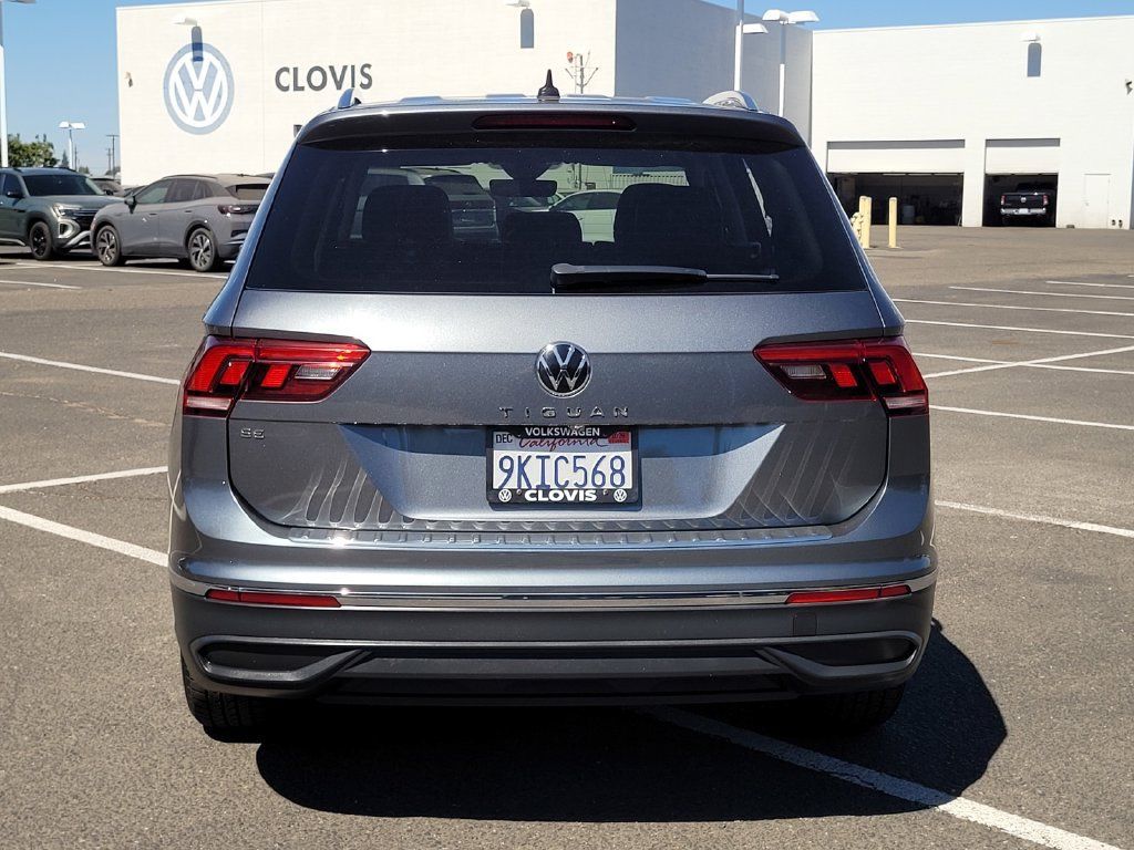 Used 2023 Volkswagen Tiguan SE FWD image 6