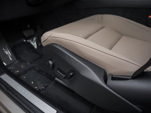 New 2026 Volvo XC60 B5 Plus w/ Protection Package Premier image 36