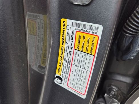 Used 2023 Ford Explorer XLT image 16