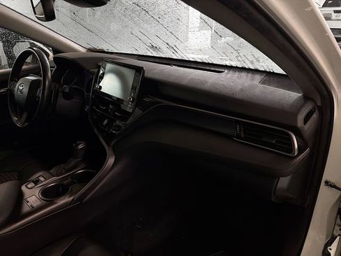 Used 2022 Toyota Camry SE AWD/4WD image 12