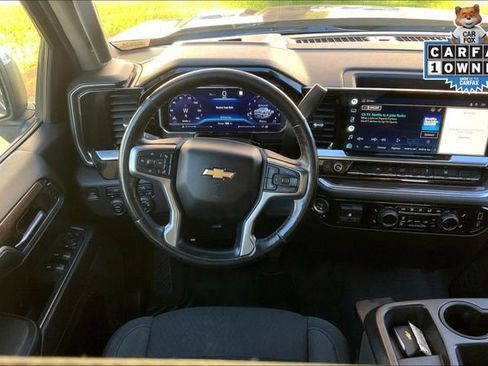 Used 2022 Chevrolet Silverado 1500 LT image 5