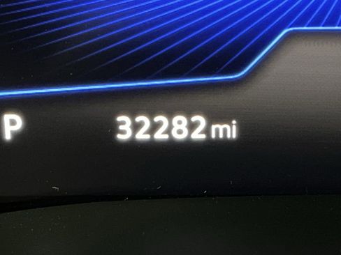 Used 2022 Volkswagen Atlas SE w/ Black Wheel Package image 6