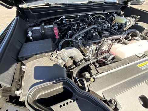 New 2025 Toyota Tacoma SR w/ SR Upgrade Package AWD/4WD image 32