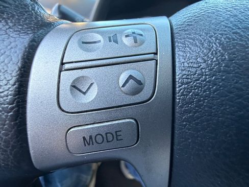 Used 2013 Toyota Corolla LE w/ Premium Pkg image 18