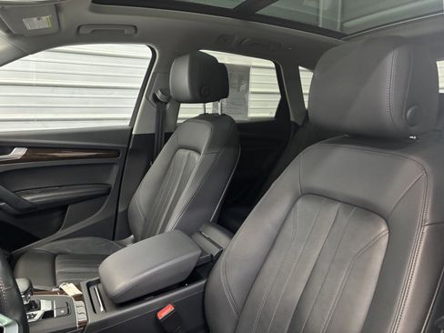 Used 2019 Audi Q5 2.0T Premium Plus w/ Premium Plus Package image 9
