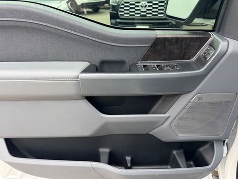 Used 2023 Ford F150 Lariat w/ Trailer Tow Package image 16