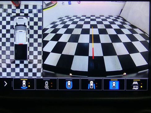 Used 2021 Chevrolet Silverado 3500 High Country w/ Z71 Off-Road Package image 8