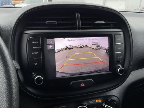Used 2023 Kia Soul LX w/ Option Group 015 image 18