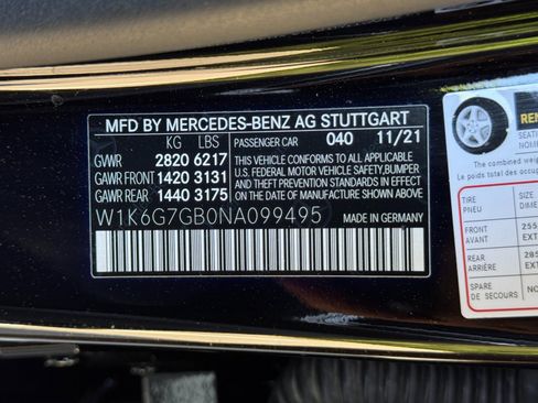 Used 2022 Mercedes-Benz S 580 4MATIC Sedan w/ AMG Line Package image 52