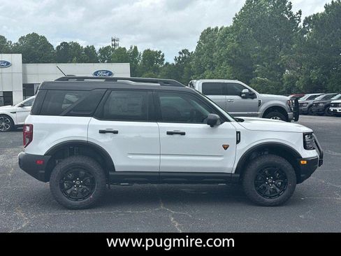 New 2025 Ford Bronco Sport Badlands w/ Sasquatch Badlands Package image 8