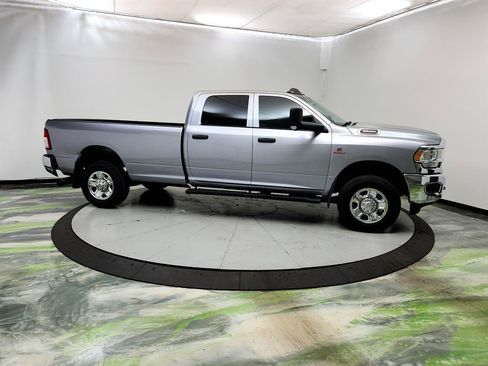 Used 2021 RAM 3500 Tradesman AWD/4WD image 4