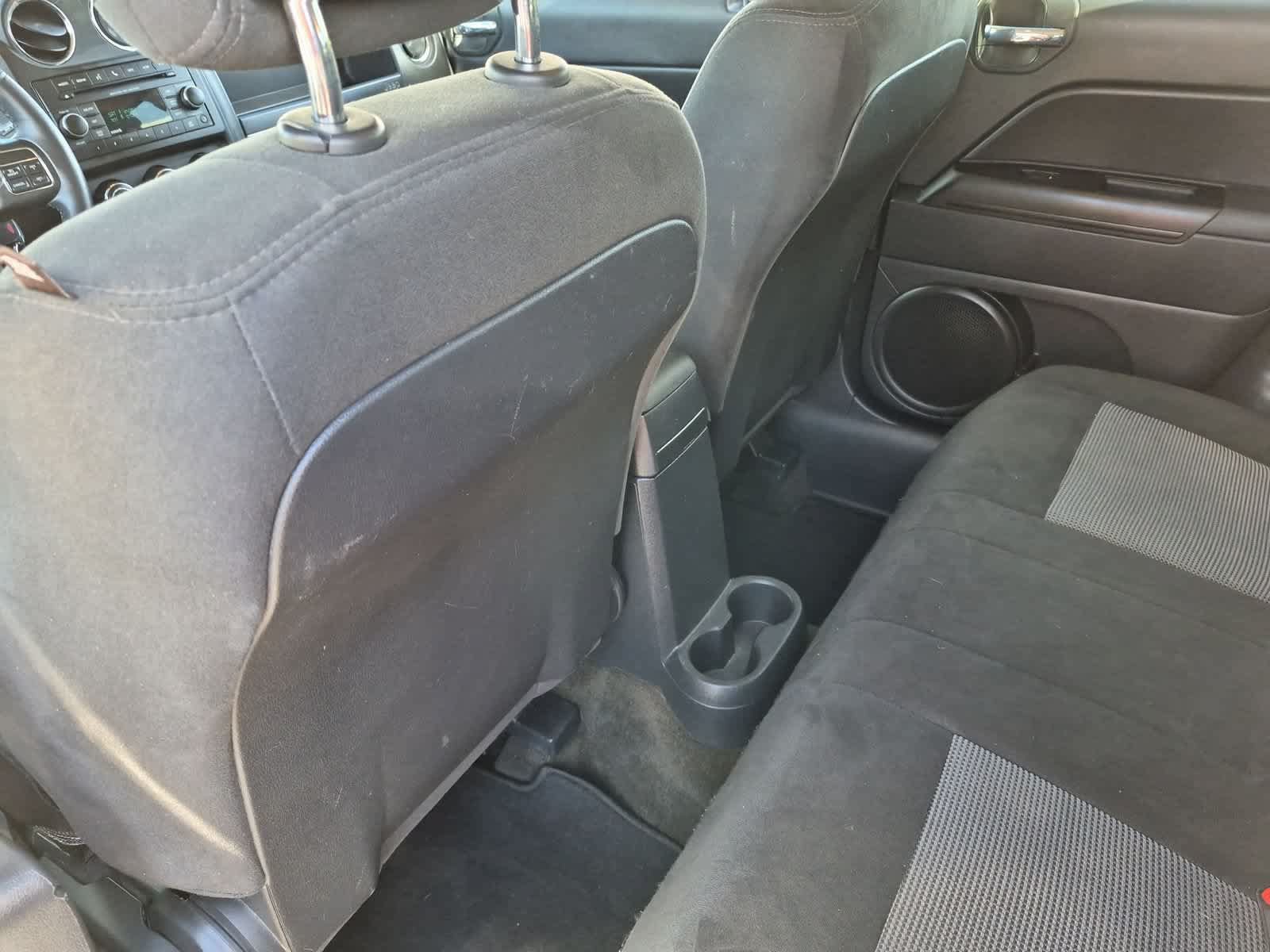 Used 2017 Jeep Patriot Latitude FWD image 18
