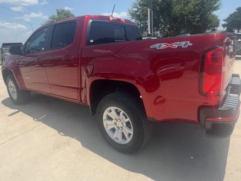 Used 2022 Chevrolet Colorado LT w/ LT Convenience Package AWD/4WD image 6