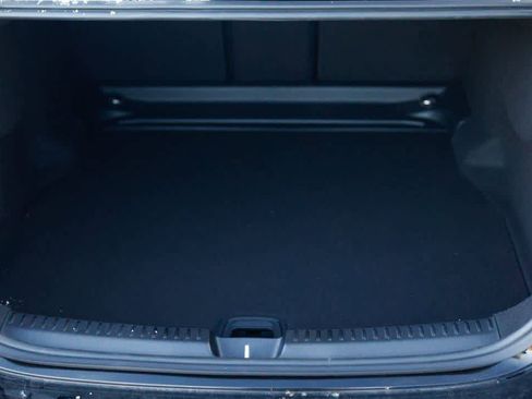 Used 2026 Mercedes-Benz E 350 4MATIC Sedan image 14