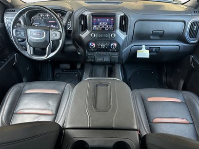 Used 2022 GMC Sierra 1500 AT4 w/ AT4 Preferred Package