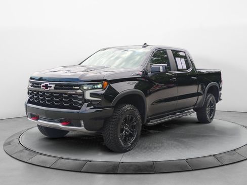 Used 2023 Chevrolet Silverado 1500 ZR2 AWD/4WD image 3