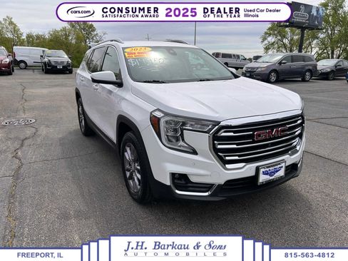 Used 2023 GMC Terrain SLT w/ Tech Package AWD/4WD image 1