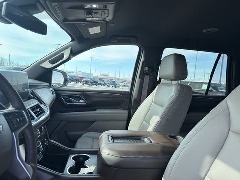 Used 2022 Chevrolet Tahoe LT w/ Luxury Package image 26