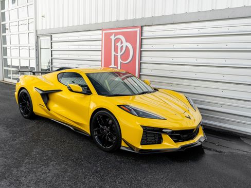 Used 2025 Chevrolet Corvette Z06 w/ Stealth Interior Trim Package image 49