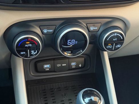 New 2026 Hyundai Venue SEL image 28