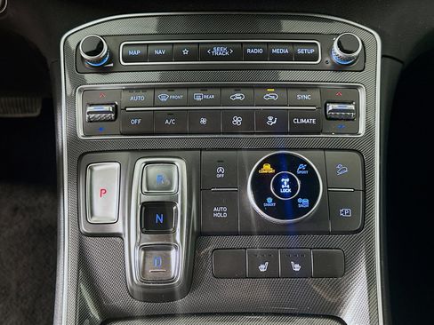 Used 2023 Hyundai Santa Fe SEL image 25