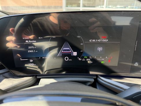 Used 2025 Audi Q5 Premium Plus w/ Premium Plus image 18