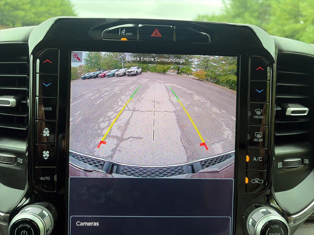 Used 2025 RAM 1500 Laramie AWD/4WD image 20