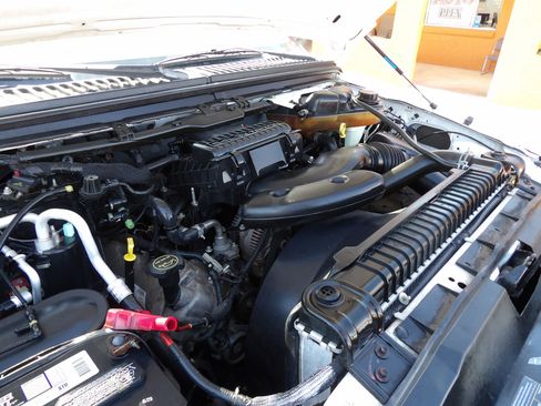 Used 2005 Ford F350 XL RWD image 17