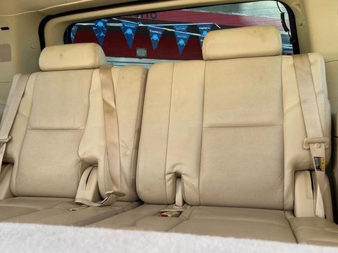 Used 2007 Cadillac Escalade AWD w/ Information Package image 23