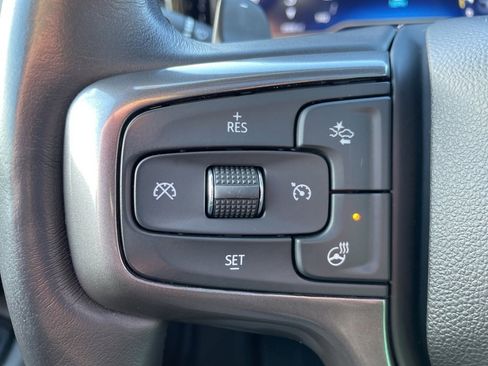 Used 2022 Chevrolet Silverado 1500 ZR2 w/ Technology Package image 15