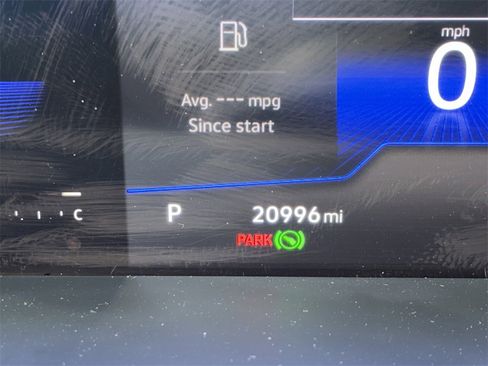 Used 2022 Volkswagen Tiguan SE R-Line image 12