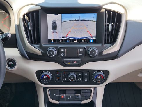 Used 2024 GMC Terrain Denali w/ Denali Premium Package AWD/4WD image 19