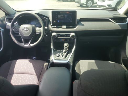 Certified 2024 Toyota RAV4 XLE w/ Convenience Package AWD/4WD image 18