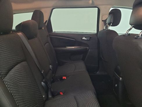 Used 2017 Dodge Journey SXT image 19