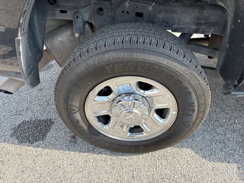 Used 2024 RAM 2500 Big Horn w/ Bed Utility Group image 17