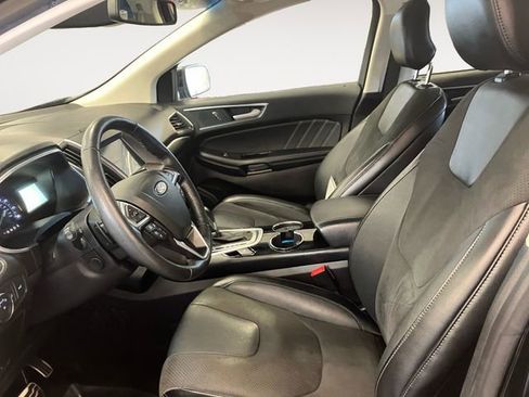 Used 2018 Ford Edge Sport w/ Equipment Group 401A AWD/4WD image 9