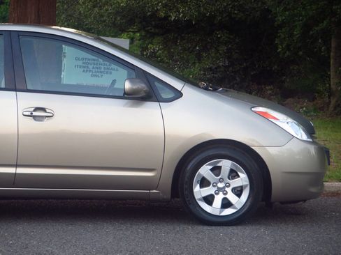 Used 2005 Toyota Prius FWD image 31