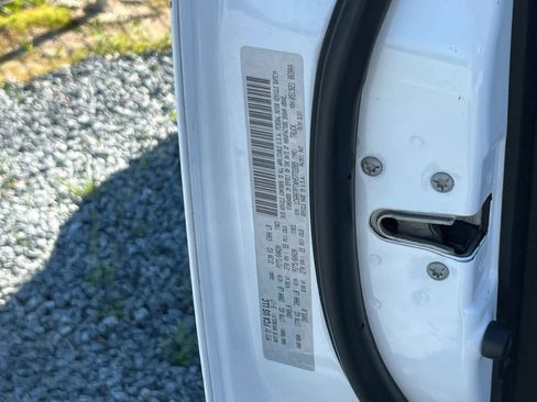 Used 2017 RAM 1500 Laramie Longhorn image 30