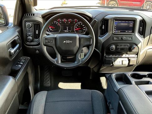 Used 2022 Chevrolet Silverado 1500 Custom Trail Boss w/ LPO, Dark Essentials Package image 5